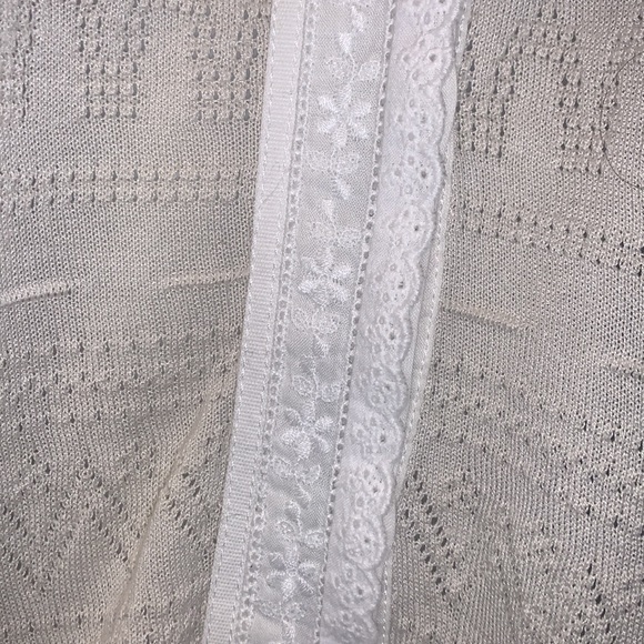 HIGH EVERTIME COUTURE Linen Laced Blouse - Picture 6 of 12